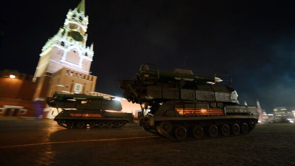 Ночная репетиция военного парада на Красной площади - Sputnik Молдова