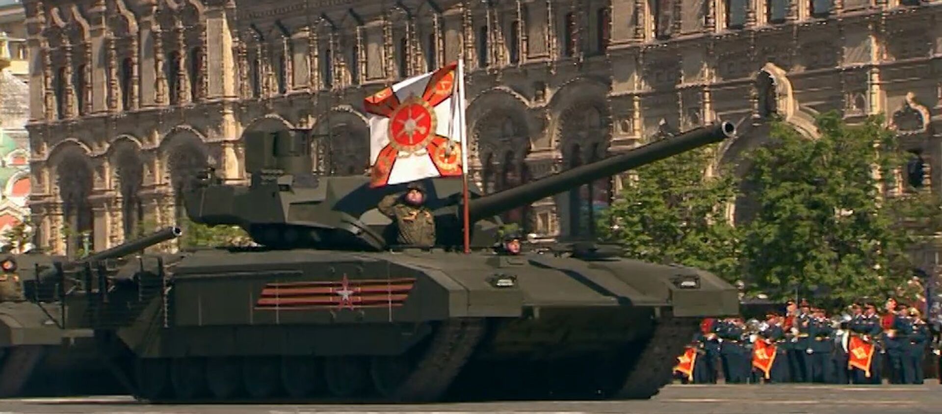 ВИДЕО_Танк Т-14 Армата и другая военная техника на параде Победы в Москве - Sputnik Молдова, 1920, 09.05.2016