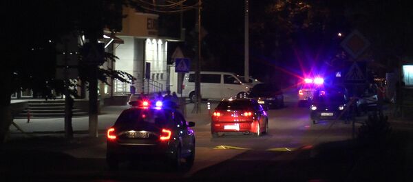 A fost reținut bărbatul care amenința să se sinucidă A fost reținut bărbatul care amenința să se sinucidă - Sputnik Moldova