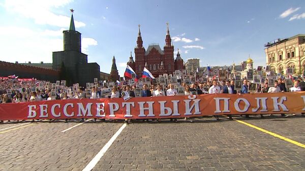 LIVE: Шествие участников акции Бессмертный полк в Москве - Sputnik Молдова