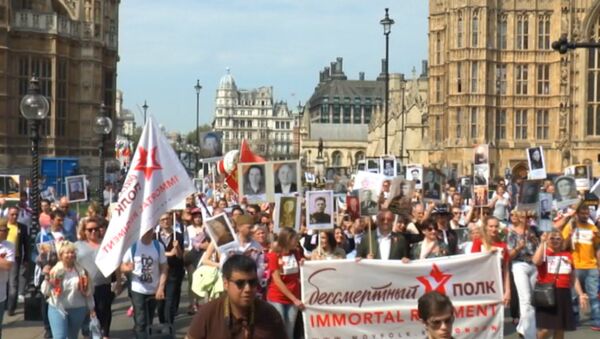 ВИДЕО_День Победы в Лондоне: шествие Бессмертного полка и возложение цветов - Sputnik Молдова