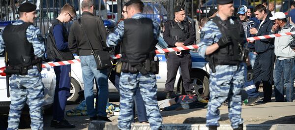 Массовая драка на Хованском кладбище в Москве Массовая драка на Хованском кладбище в Москве - Sputnik Молдова