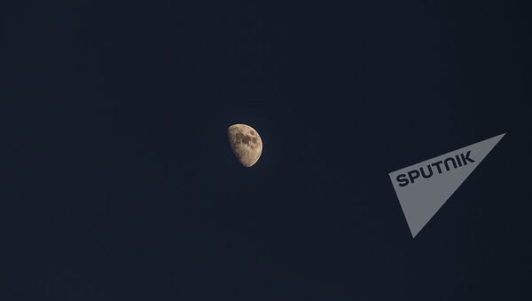 Луна - Sputnik Moldova