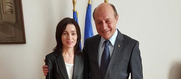 Maia Sandu și Traian Băsescu - Sputnik Moldova
