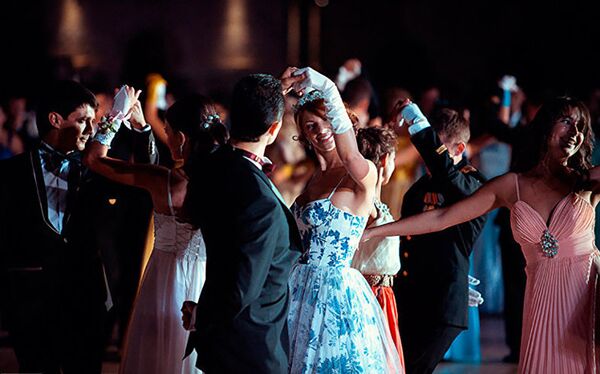 Офицерский бал в Севастополе Офицерский бал в Севастополе - Sputnik Молдова