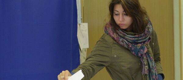 Голосование на выборах. Архивное фото - Sputnik Молдова