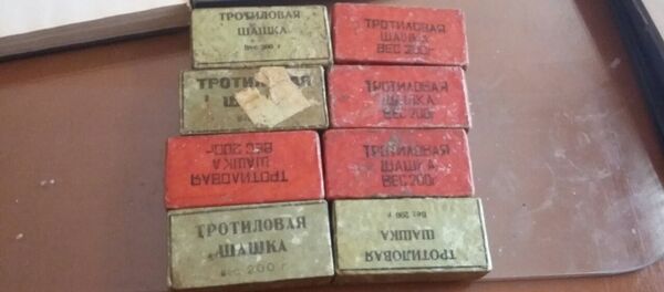 Militari bănuiţi de sustragerea şi comercializarea ilegală a armelor şi muniţiilor. Militari bănuiţi de sustragerea şi comercializarea ilegală a armelor şi muniţiilor. - Sputnik Moldova