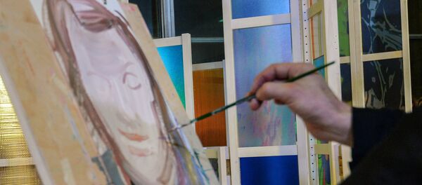 В мастерской портретиста. Архивное фото. - Sputnik Молдова
