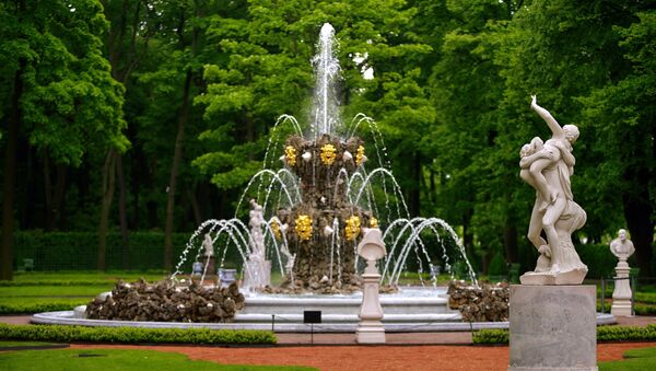 Открытие фонтанов в Летнем саду Санкт-Петербурга - Sputnik Молдова