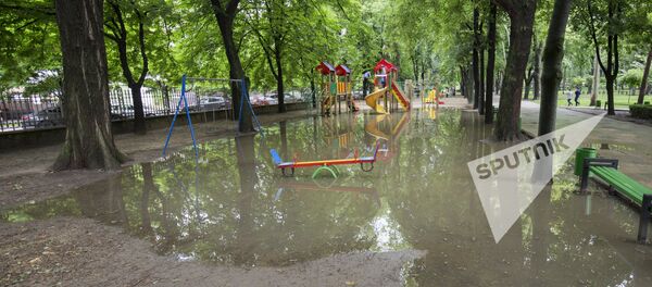 Последствия дождя в Кишиневе - Sputnik Молдова