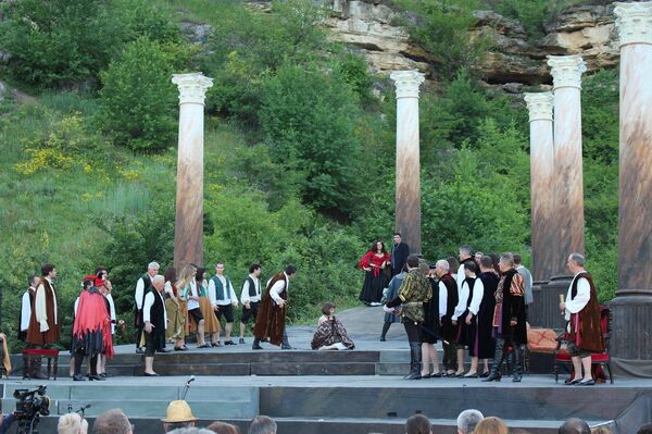 Фестиваль классической музыки в Бутученах DescOPERA - Sputnik Молдова