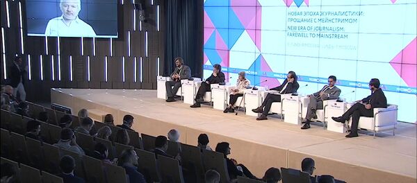 СПУТНИК_Джулиан Ассанж о связях корпорации Google с представителями властей США - Sputnik Молдова