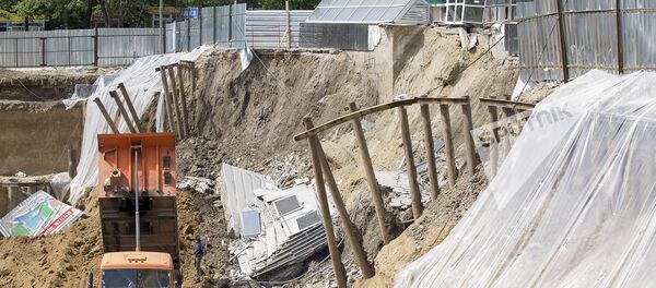 На Рышкановке обвалился участок земли - Sputnik Moldova