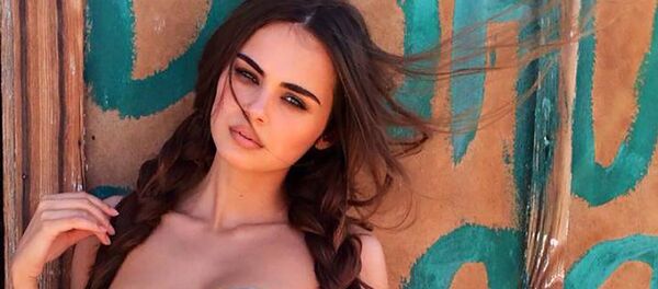 Молдавская модели Ксения Дели - Sputnik Молдова