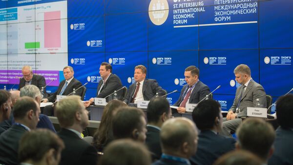 Панельная сессия Геоэкономика крупных инфраструктурных проектов в рамках ПМЭФ - Sputnik Moldova