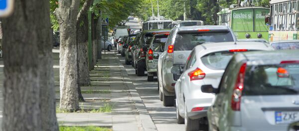 ремонт дороги пробка автомобили Проспект Штефана чел Маре - Sputnik Moldova