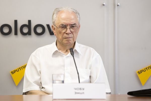 Эмил Чобу Эмил Чобу - Sputnik Молдова