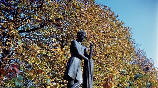 Памятник А.С. Пушкину в Долне.  - Sputnik Молдова