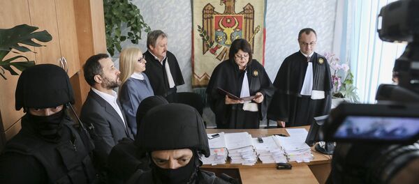 Vlad Filat la Judecătoria Buiucani, pronunțarea sentinței de condamnare la 9 ani de închisoare - Sputnik Moldova