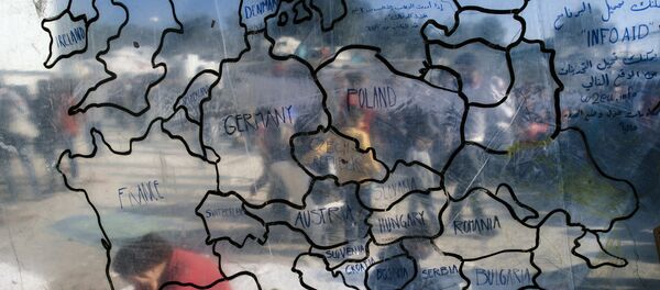 Landkarte Europas auf der griechischen Insel Lesbos - Sputnik Moldova