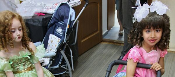 Конкурс кукольных колясок - Sputnik Молдова