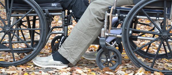 Люди с ограниченными физическими способностьями - Sputnik Moldova