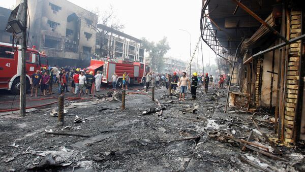Пожарные машины на месте взрыва в Багдаде - Sputnik Moldova-România
