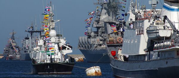 Репетиция парада кораблей к Дню ВМФ РФ и Дню флота Украины - Sputnik Moldova-România