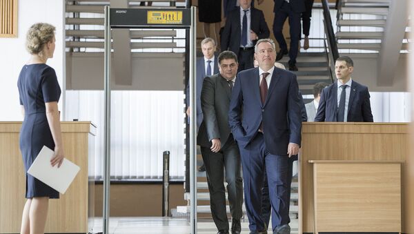 Встреча Вице-премьер РФ Д. Рогозин и Вице-премьер и министр экономики Молдовы Октавиан Калмык - Sputnik Moldova-România