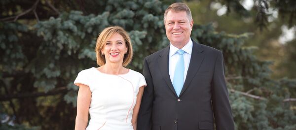 Klaus Iohannis și Carmen Iohannis - Sputnik Moldova-România