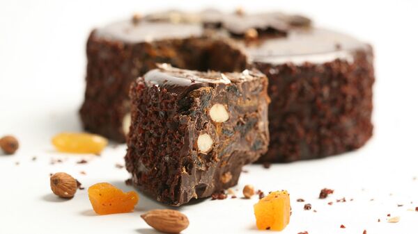 Шоколад с орехами, курагой, сухофруктами - и со вкусом Рождества - Sputnik Молдова