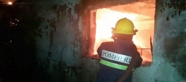 Incendiul la o fermă din Cahul, 12.07.2016 - Sputnik Moldova