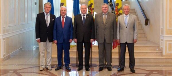 Президент Молдовы Николай Тимофти и экс-лидеры Молдовы и Украины - Sputnik Молдова