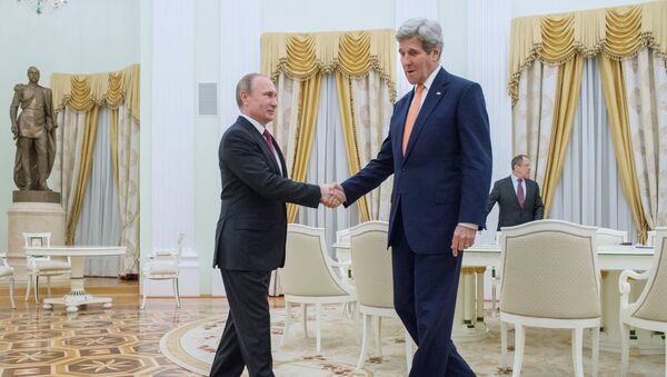 Встреча президента РФ В. Путина с государственным секретарем США Дж.Керри. Архивное фото. - Sputnik Молдова