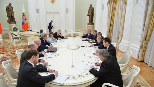Рабочая встреча президента РФ В. Путина с государственным секретарем США Дж. Керри - Sputnik Молдова