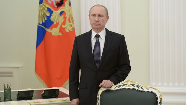 Президент РФ В.Путин выразил соболезнования президенту Франции Ф.Олланду в связи с террактом в Ницце вязи с терактом в Ницце - Sputnik Молдова