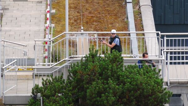 Кадры спецоперации у молла в Мюнхене, где неизвестный стрелял по посетителям - Sputnik Молдова