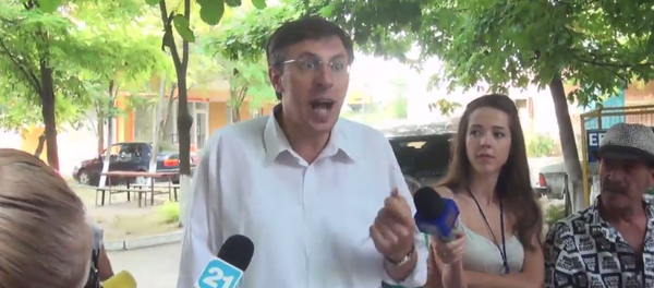 Dorin Chirtoacă în dialog cu locuitorii din Chișinău - Sputnik Moldova