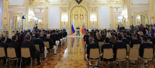 Президент РФ В. Путин встретился с российской олимпийской сборной в Кремле - Sputnik Молдова