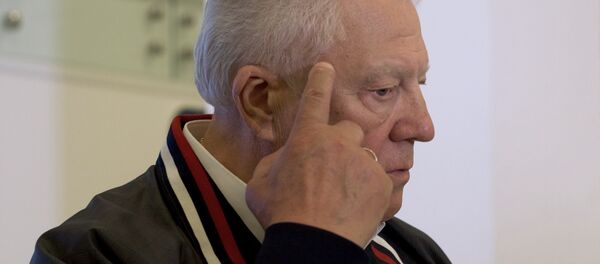 Почетный член Международного олимпийского комитета (МОК) Виталий Смирнов возглавил комиссию Олимпийского комитета России (ОКР) для разбирательств по допингу Почетный член Международного олимпийского комитета (МОК) Виталий Смирнов возглавил комиссию Олимпийского комитета России (ОКР) для разбирательств по допингу - Sputnik Молдова