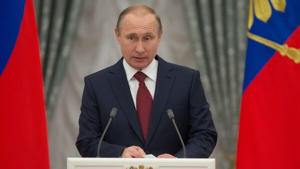 Vladimir Putin presents Hero of Labor of the Russian Federation medals - Sputnik Moldova