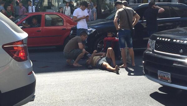 Cetățean lovit de o mașină în centrul Chișinăului, pe strada Izmail - Sputnik Moldova