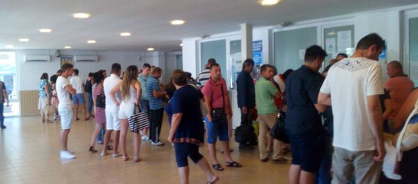 Coadă pașapoarte Coadă pașapoarte - Sputnik Moldova