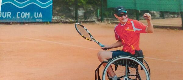 Молдавский теннисист-колясочник Сергей Соколов - Sputnik Молдова