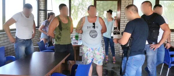 Grupare specializată în trafic de fiinţe umane, destructurată de către SIS şi MAI - Sputnik Moldova