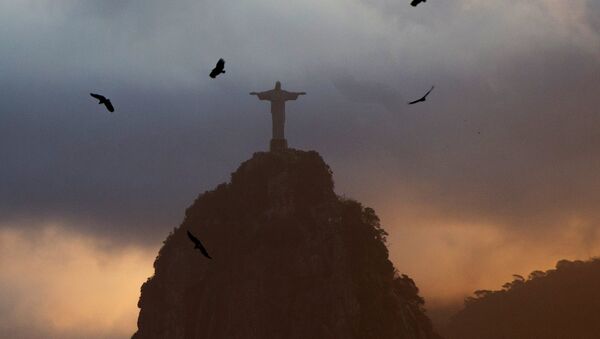Vederi ale orașului Rio de Janeiro de pe stânca ”Căpățâna de Zahăr” - Sputnik Moldova