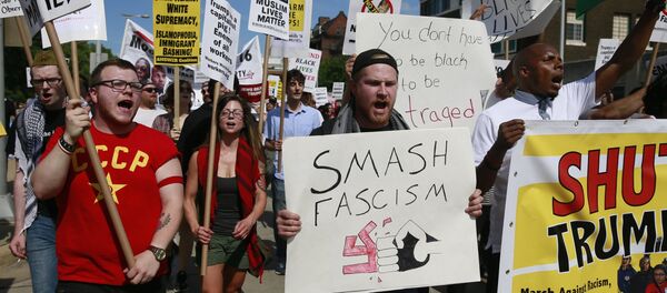 Протестная акция Shut down Trump & RNC в Кливленде Протестная акция Shut down Trump & RNC в Кливленде - Sputnik Молдова