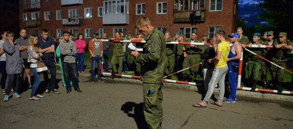 Обрушение крыши учебного центра ВДВ в Омской области - Sputnik Молдова