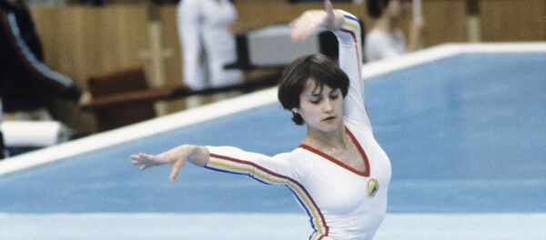 Выступление румынской гимнастки Нади Комэнеч - Sputnik Moldova-România