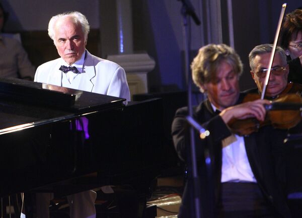 Юбилейный концерт Евгения Доги - Sputnik Молдова